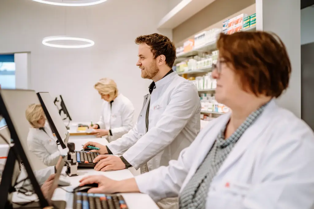 Professionelle Businessfotos in einer Apotheke in Weilheim für die Website