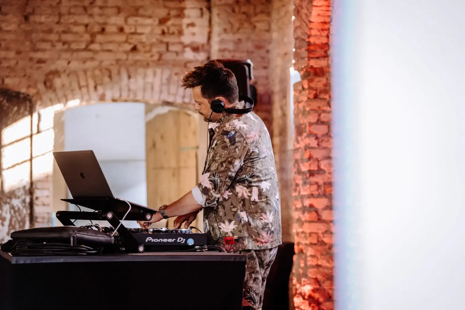 DJ beim Event Gut Staltach